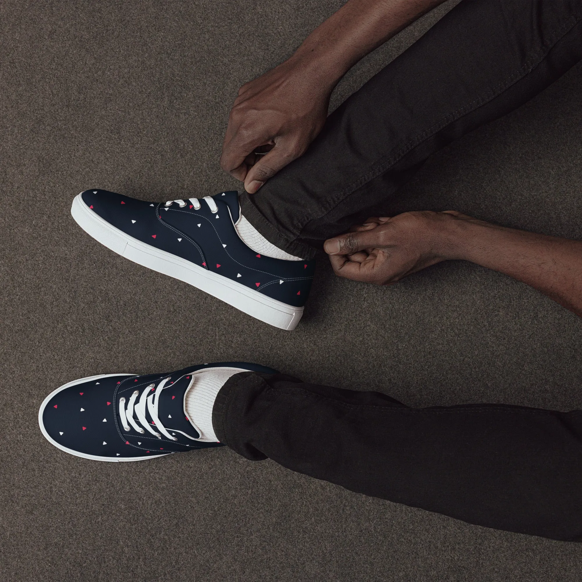 CELEBRATE GOOD TIMES Men’s Lace-Up Canvas Shoes
