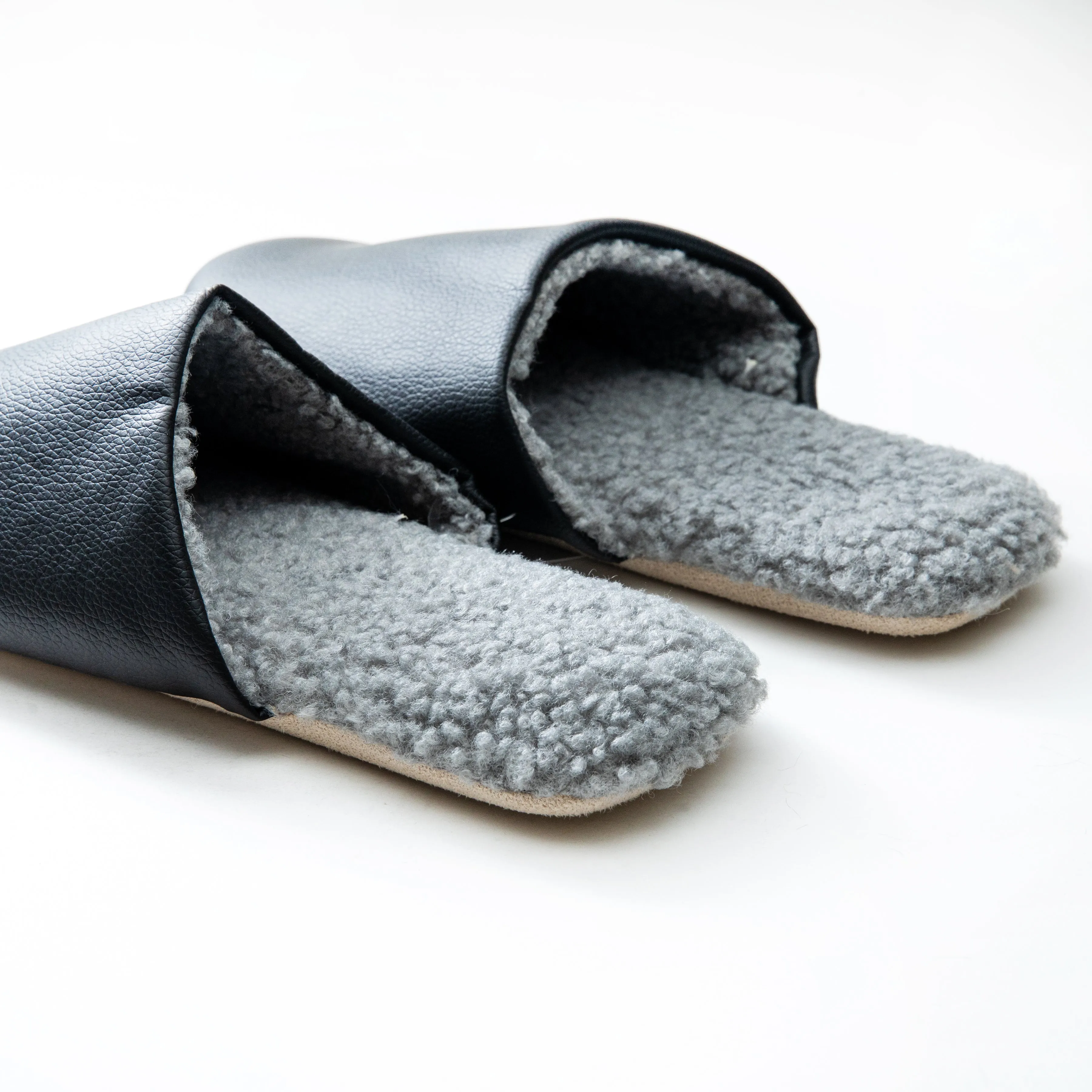 Faux Leather Sherpa Fleece Lining Slippers 23-25cm