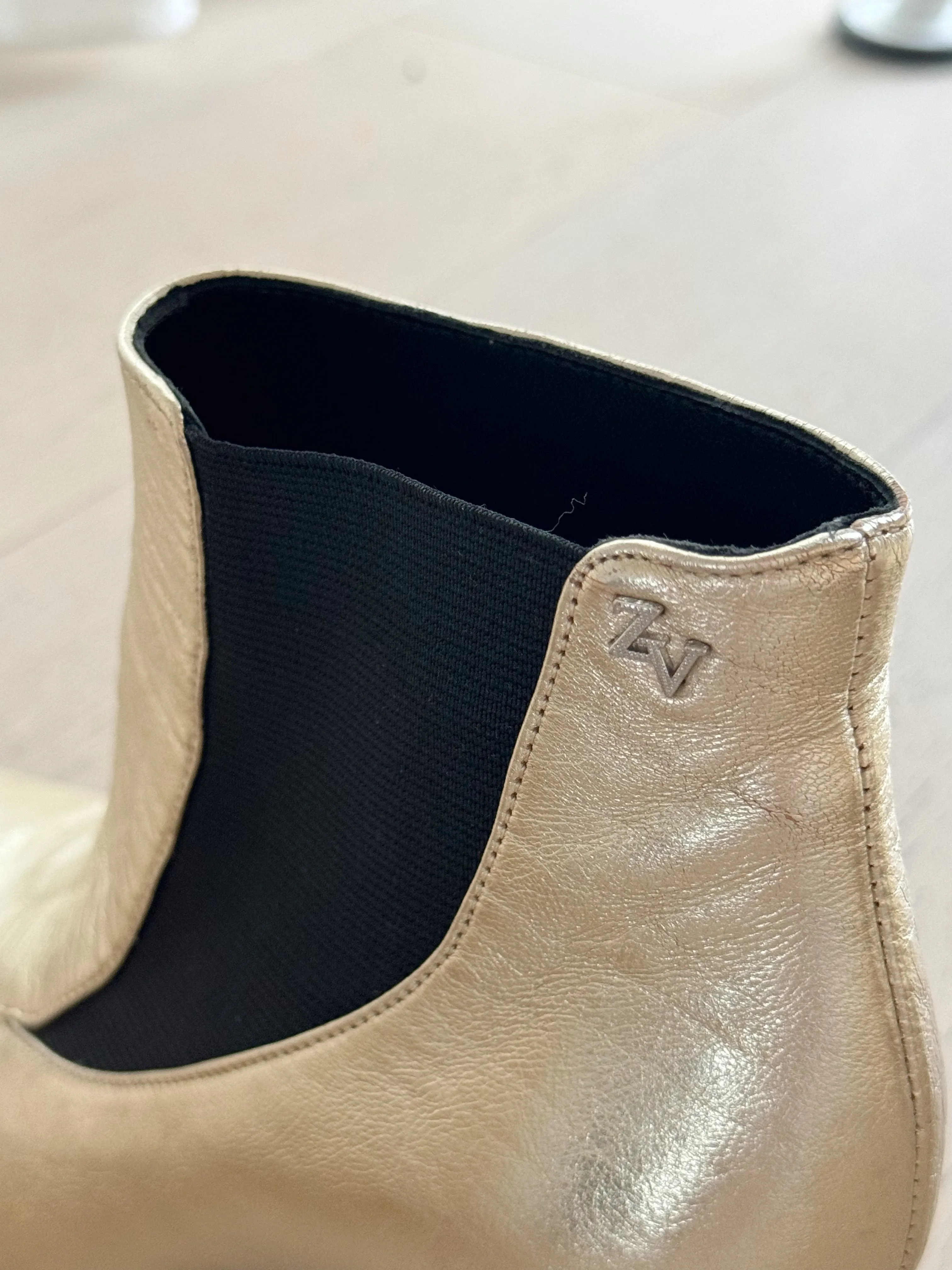 Metallic Leather Pointed Booties